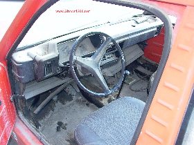 Volant de GL, quadre de GLS confort...fixeu-vos que l'interior s un bon pam ms ample que el del Simca 1200 